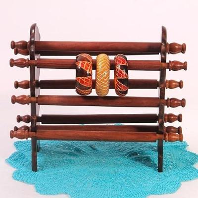 Handgefertigter Armreifhalter aus Holz, Schmuckständer für Frauen, Schnitzerei, 30,48 cm