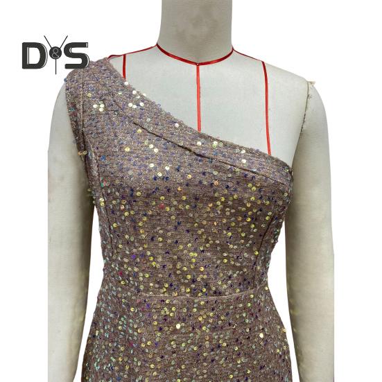 Robe de soirée pour femme, col incliné, une épaule, sans manches, paillettes, ourlet fendu, coupe ajustée, robe de soirée, maxi, soirée d'été