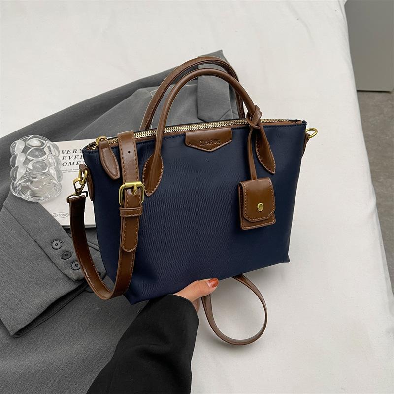 Casual bag Women's winter lightweight cloth bag Shoulder bag Large capacity tote bag Crossbody carry large bag