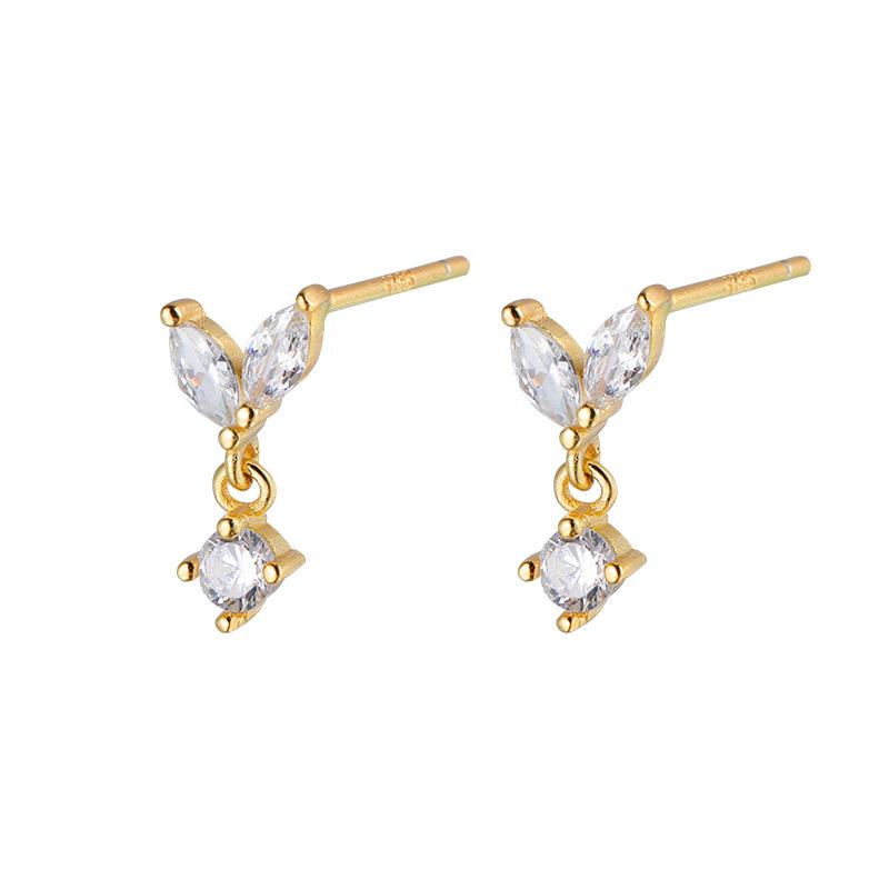Exquisite Sterling Silver Leaf Stud Earrings for Women: Chic Light Luxury Design
