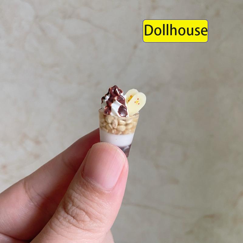 1Pcs Miniature Banana Pudding Dollhouse Mini Simulation Ice Cream Cup Model Toy For Doll Accessory Dessert Shop Decor Kids Gift
