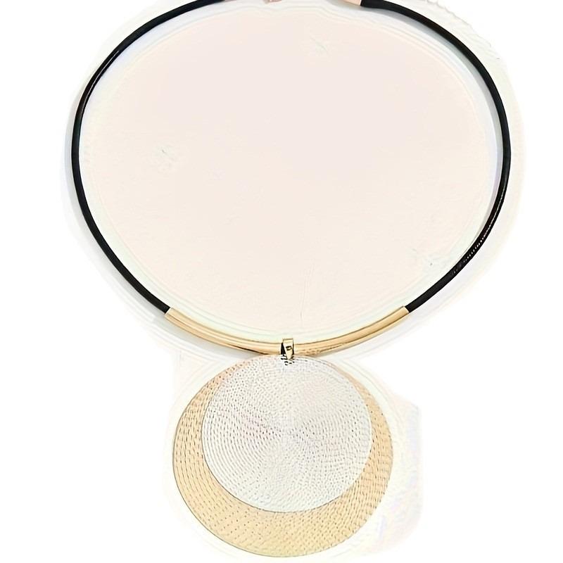 Exaggerated Pattern Double Round Cake Pendant Necklace Female, Metal Texture Geometric Round Card Rope Chain Necklace