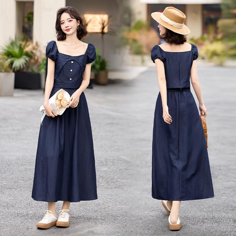 

Женский джинсовый комплект из куртки с рукавами-буфами и юбки-полусолнце - Летняя коллекция 2025 XL (115-125 jin) синий