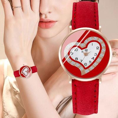 Fashion Women Watches Casual Quartz Leather Band Strap Watch Ladies Love Heart Watch Elegant Bracelet Simple Crystal Watches