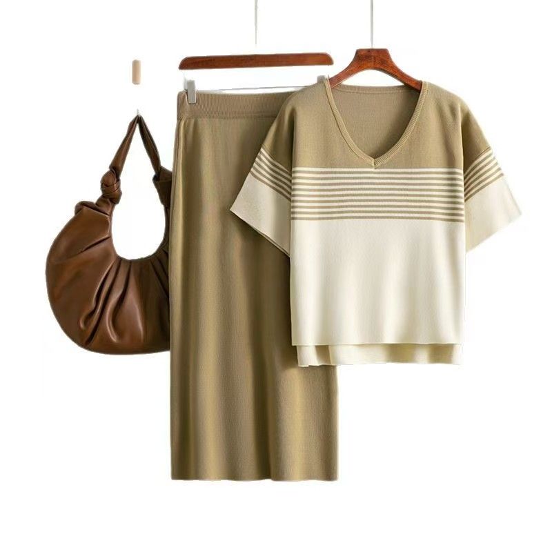 Western Style New Knitted Stripes Top Skirt Two-piece Set Knitted Top and Skirt Set