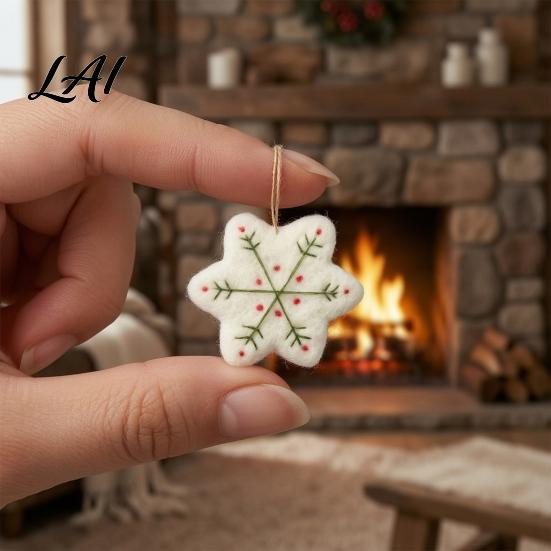 Soft Felt Snowflake Heart Pendants Christmas Ornament Handmade Wool Tree/Heart/Snowflake Shaped Artisan Embroidery Souvenirs Tree Hanging Decoration