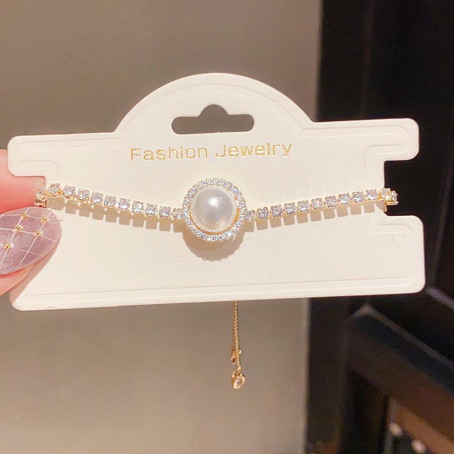 Elegant Zircon And Artificial Pearl Chunky Bracelet With Geometric Style For Ladies