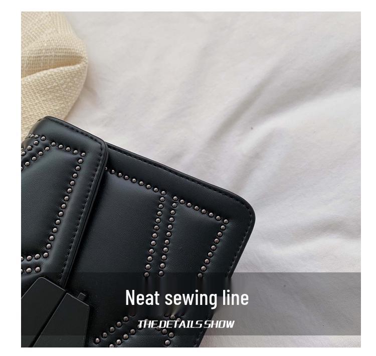2023 Summer Women's Crossbody Square Bag: Fashionable Studded Single Shoulder Chain Bag