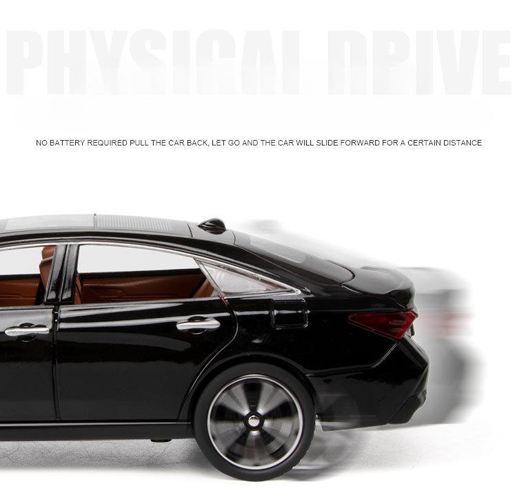 1:24 TOYOTA AVALON Toy Car For Children Diecast Metal Model Miniature Sound Light Doors Openable Collection Gift For Kids