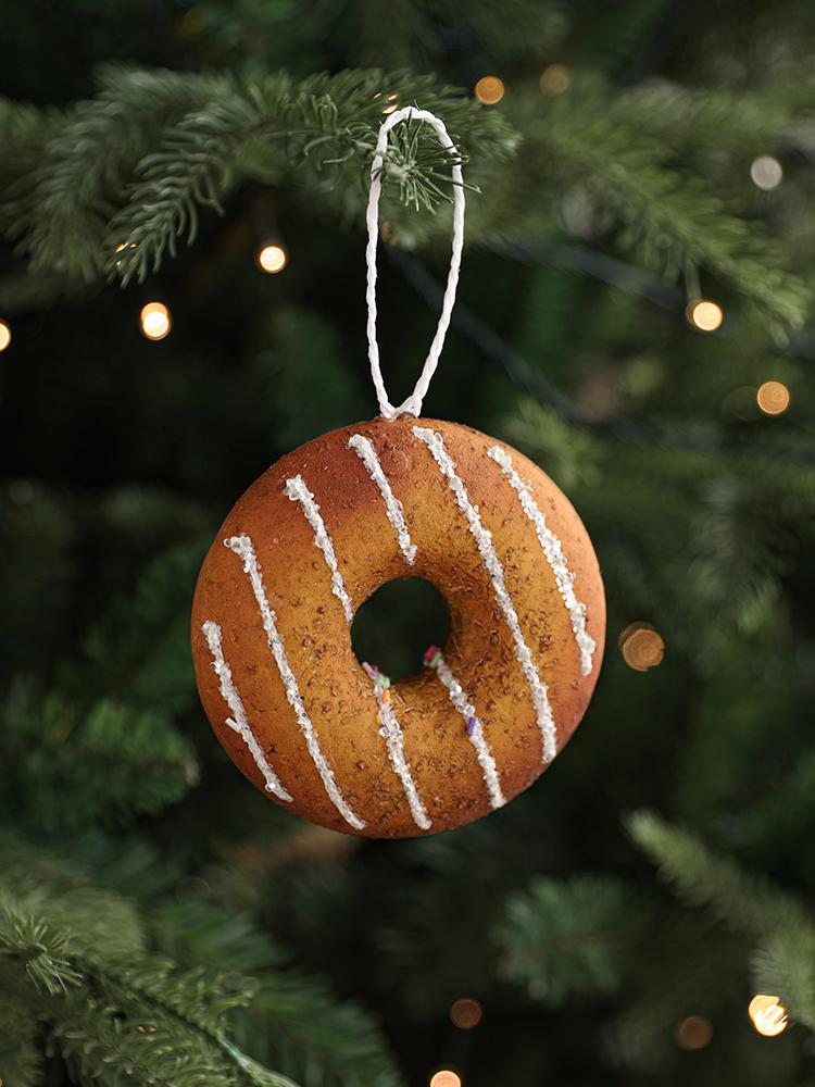 Nordic Christmas Gingerbread Man & Snow House Ornaments Set: Star, Pendant, Figurine for Tree Décor