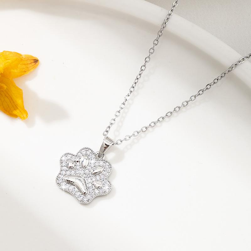 Fresh Sweet Cat Paw Pendant Necklace with Zircon Inlay, Stainless Steel Fashion Jewelry