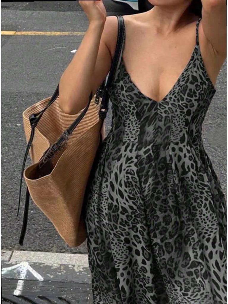 Spicy Leopard Print Backless V-Neck Spaghetti Strap Summer Dress - Elegant and Slim Fit