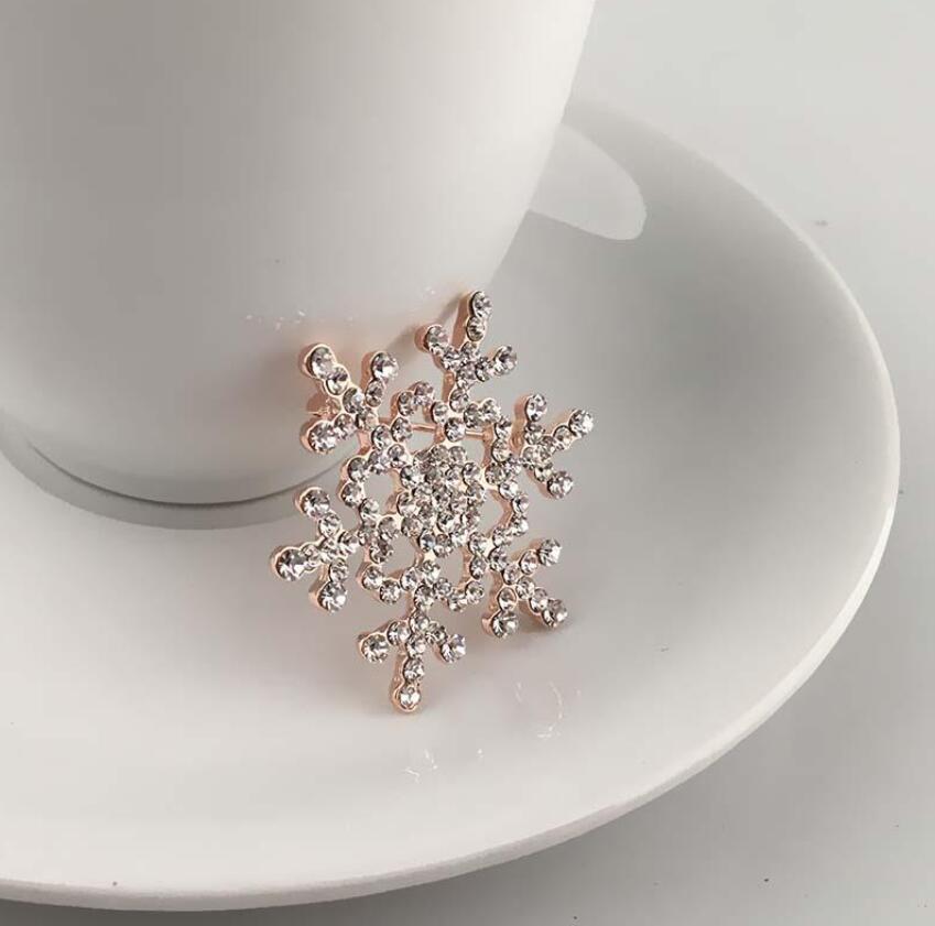Brooch Pin Snowflake Design Brooch Pin Jewelry Gift for Girl Women