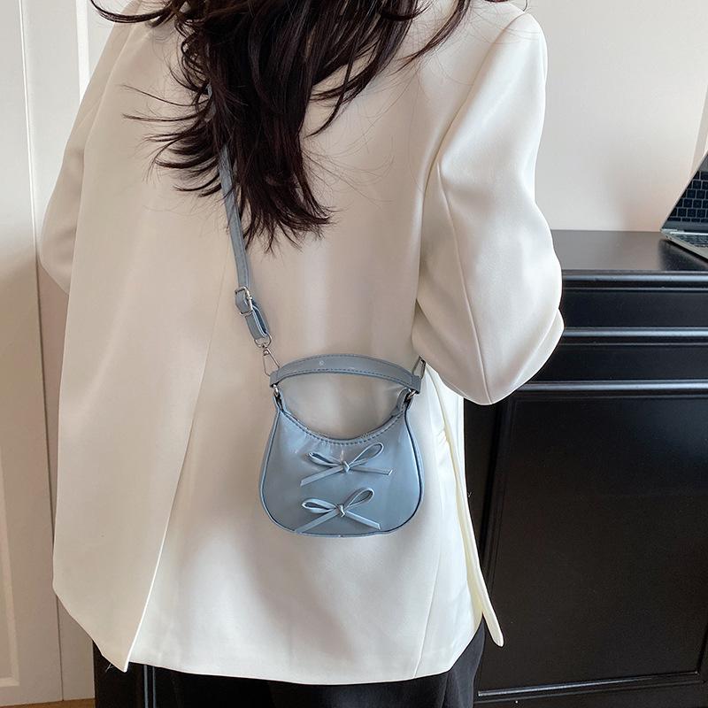 Cute Bowknot Shoulder Bag for Women Mini Hobo Bag Glossy Patent Leather Underarm Purse Vintage Y2K Crossbody Bag Sweet Girls Handbag