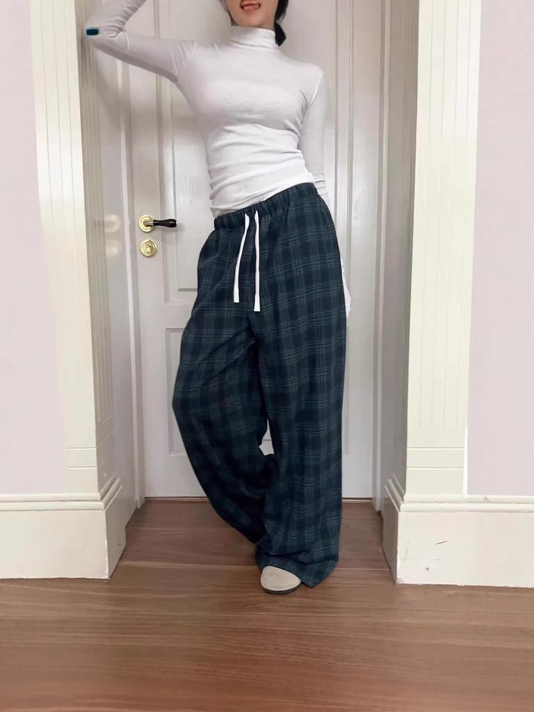 Women's Retro Plaid Pants: Trendy, Loose, Versatile Long Pants for Spring/Autumn 2026