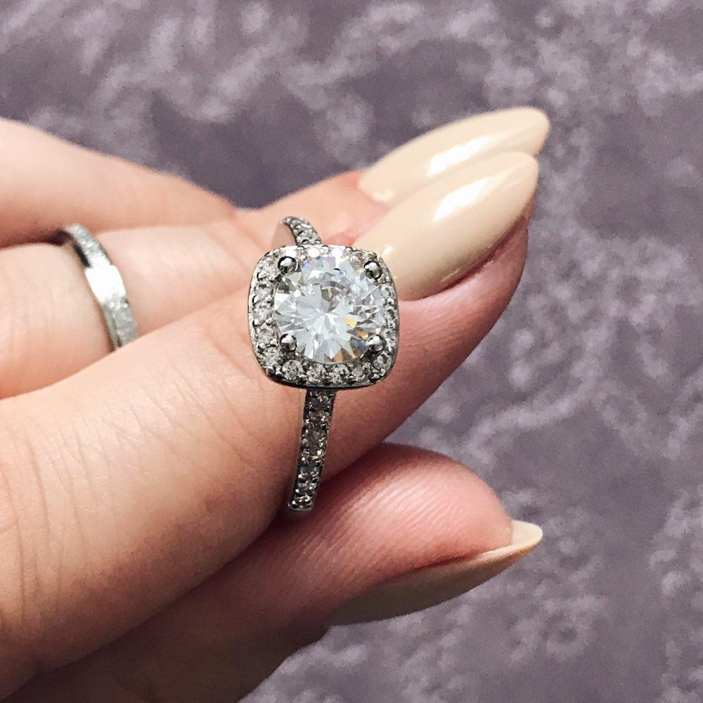 New Fashion Wedding Rings For Women Classic All Size Zircon White Gold Color Engagement Anniversary Ring Jewelry  R531