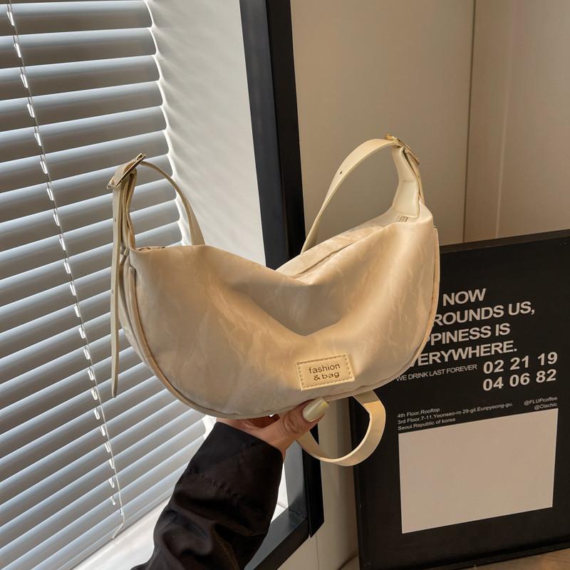 Elegant And Chic Pu Tote Bag For Women With Simple Design And Comfortable Shoulder Strap