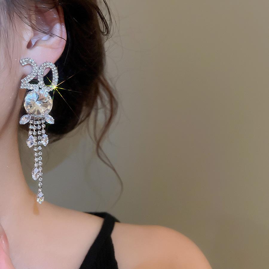 Silver Needle French Court Style Geometric Tassel Earrings with Zircon - High-End, Luxurious, Fashionable, Exquisite Stud Ear Jewelry.