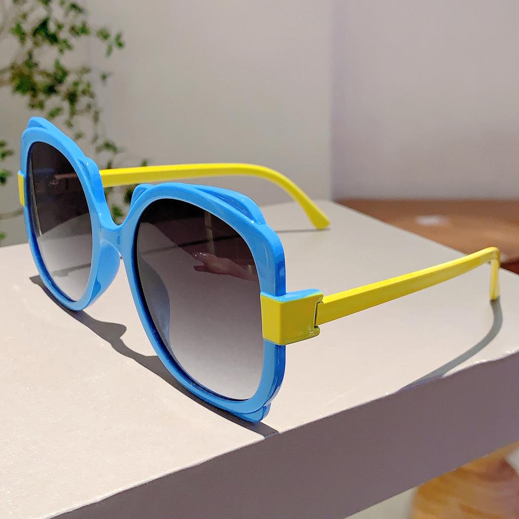 Fashion Butterfly Decoration Women's Shades Multi Color Gradient Designer Sunglasses Oversize Trendy Brand Sun Glasses