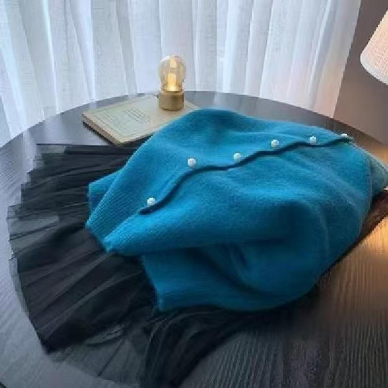 

Однотонный вязаный кардиган с круглым вырезом и жемчужной пряжкой, женский простой универсальный топ с длинным рукавом, женский весенне-осенний нежный и милый 23061105 (average size) синий