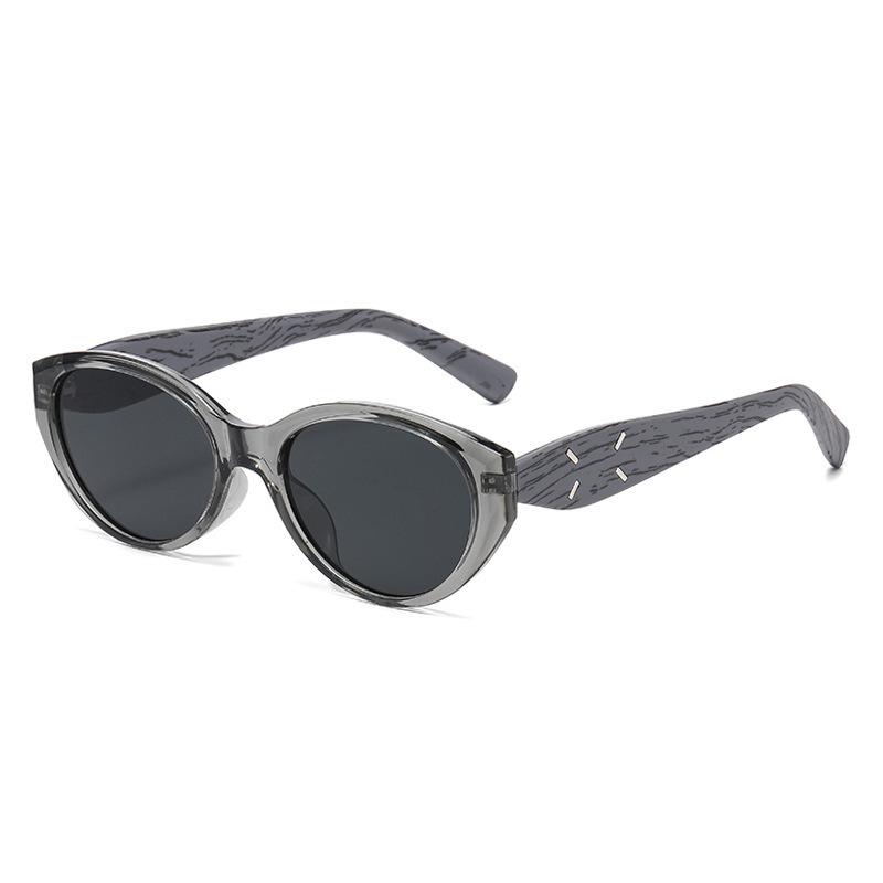 2025 High-End Cat-Eye Sunglasses with Wood Grain Temples, Anti-UV Protection for Women & Men