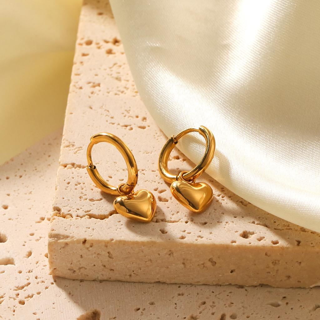 Heart Pendant Hoop Earrings for Women, Light Luxury Minimalist Titanium Steel Ear Jewelry, Non-fading High-end Accessories