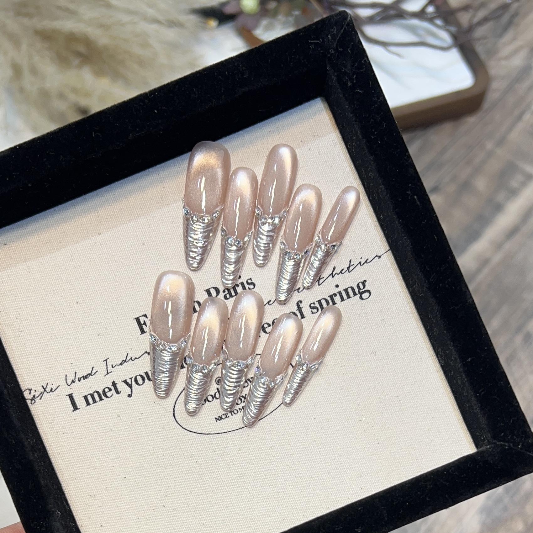 

Wearing Armor with High-end Cat Eye Nail Art Piece Flash Zircon Shattered Diamond Magic Mirror French Style Large L