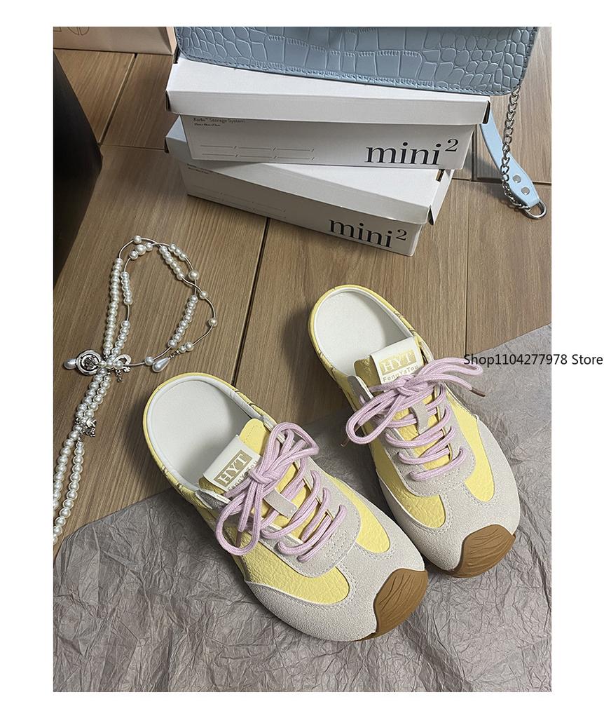 Fashion German Training Shoes Women 2025 New   Leather Women Sneakers Flat Lace-up Retro Large Size Forrest Gump Shoes Women