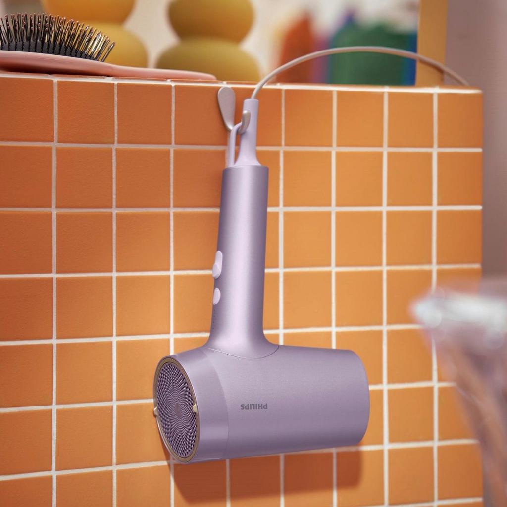 7000 Series Hair Dryer BHD720/09
