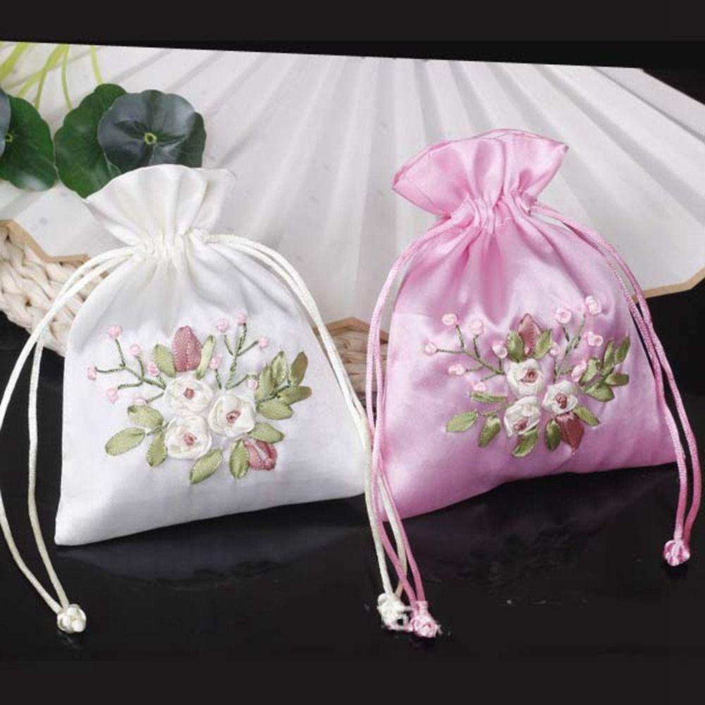 Candy Bag Embroidery Flower Drawstring Bag Perfume Spice Bag Cloth Storage Bag  Ladies