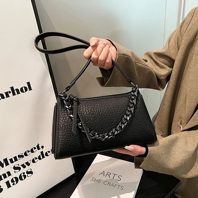 Luxury Chain Decoration Handbags Women Simplicity Leisure Travel Bag Leather Shoulder Bag for Women Elegant Female Crossbody B
