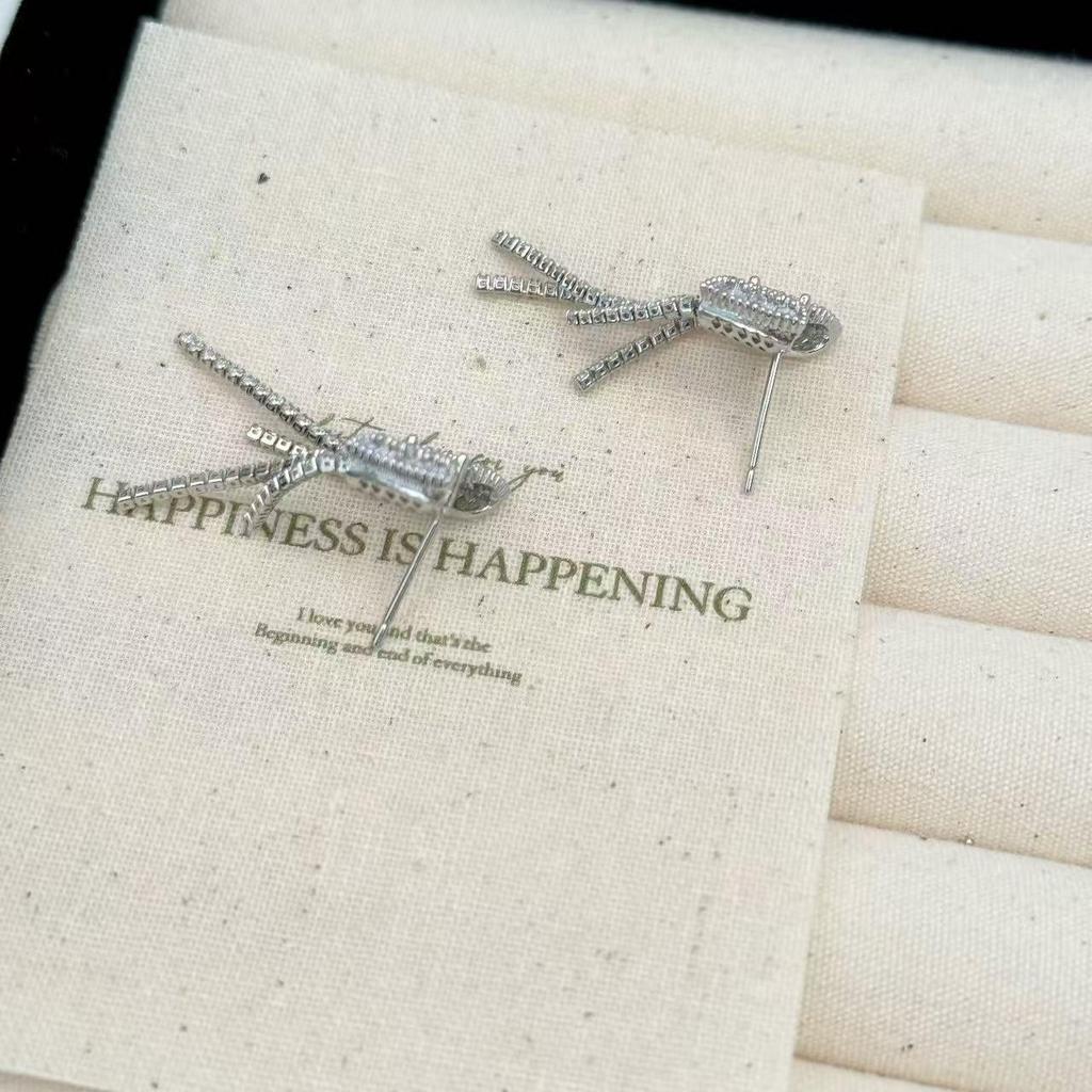 Exquisite Copper Zircon Tassel Bow Earrings - Luxury Style, Versatile and High-End Design for Women