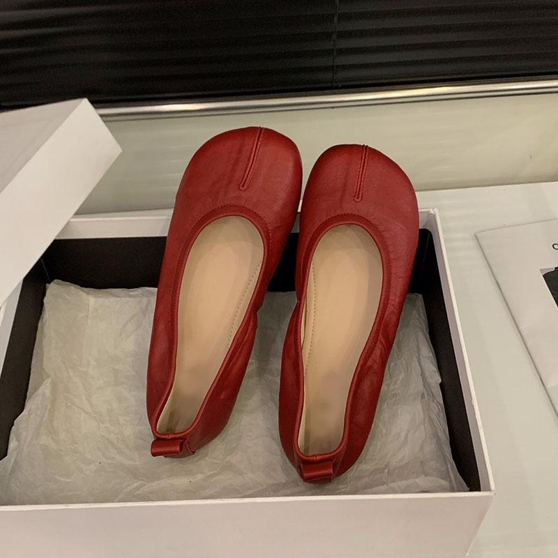 Fashion New Women Flat Shoes Fashion Soft Leather Casual Slip on Women's Shoes Spring Autumn Solid Ound Head Ballet Soft Bottom Flats