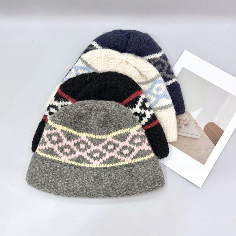 25 Early Autumn New Handwoven Jacquard Knitted Bucket Hat Women Show Face Small Bucket Hat Men and Women