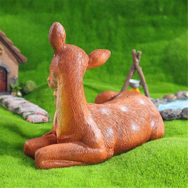 Mother and Baby Deer Resins Miniature Figurine Garden Yard Ornament Realistic Detail for Home Decors and Party Supplies