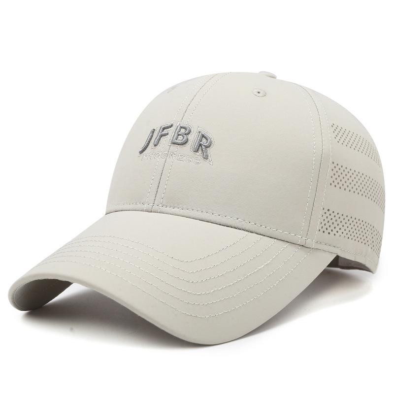 Embroidered letter baseball cap with side perforations – a casual, versatile and stylish cap for outdoor sun protection