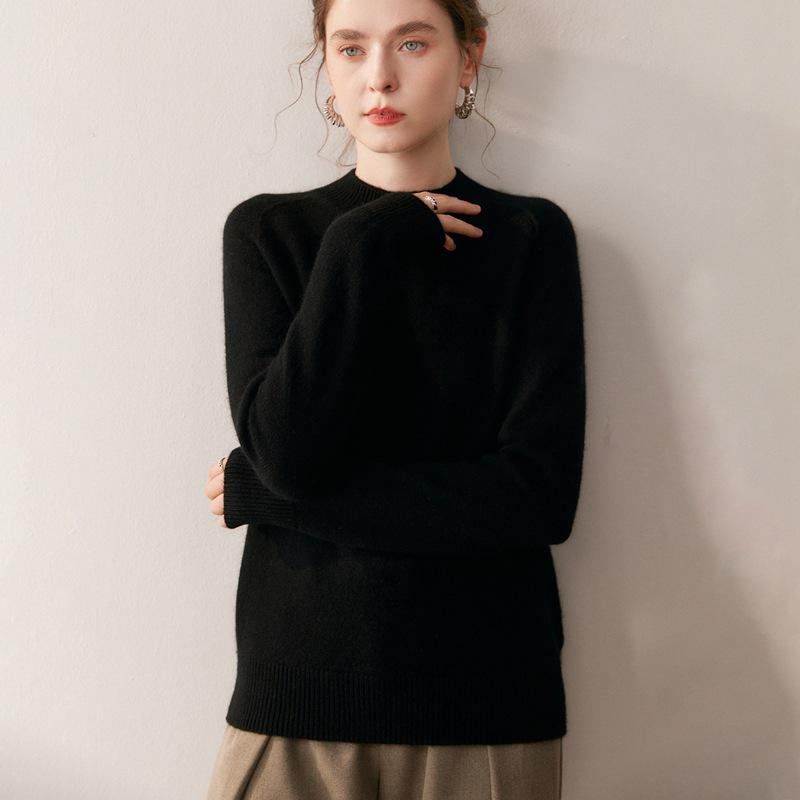 Women's Cashmere Knit Sweater: Soft, Thick, Slimming, and Loose Fit with Saddle Shoulder for Autumn and Winter.