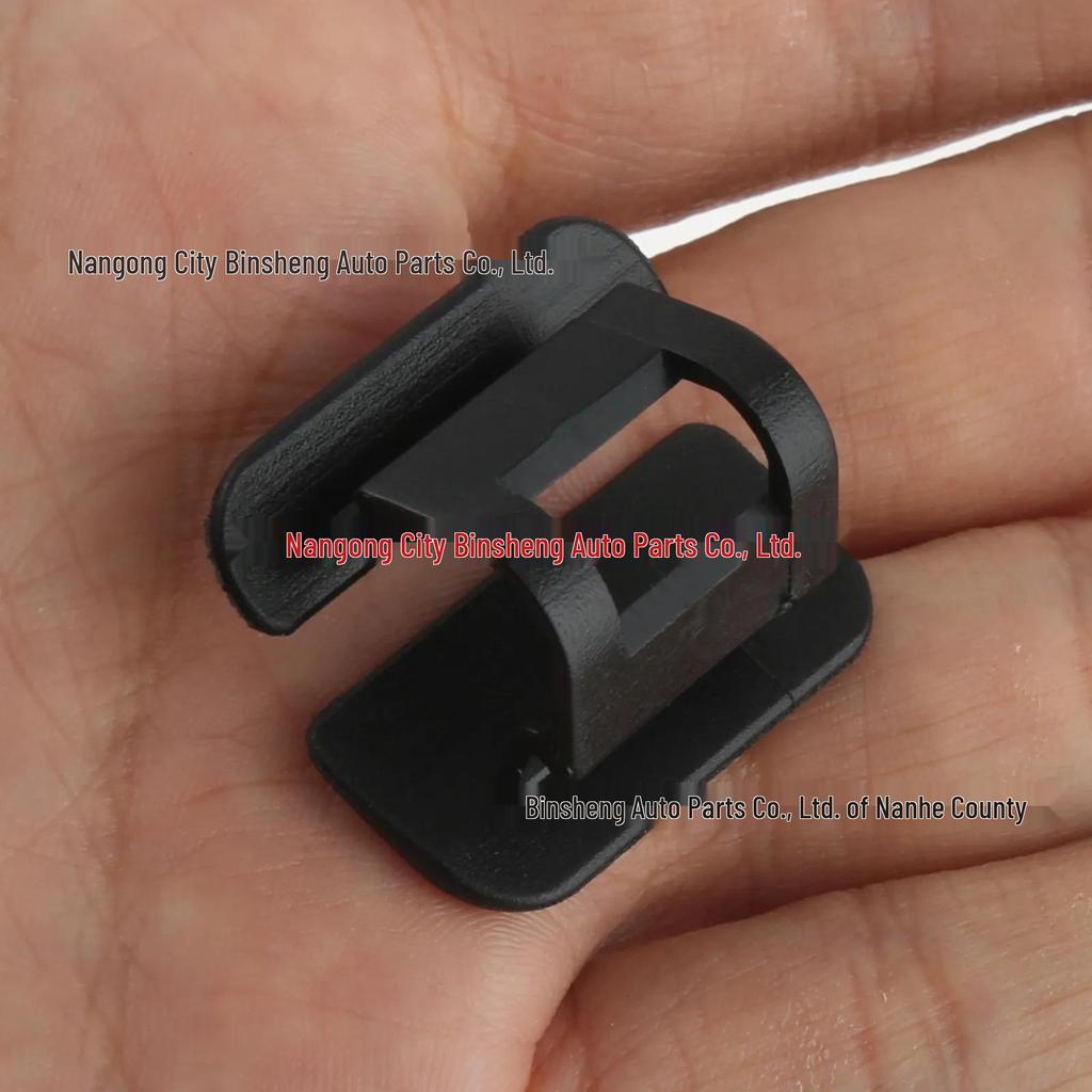 Volvo S80/S80L/S60 Engine Hood Insulation Clip 9182822