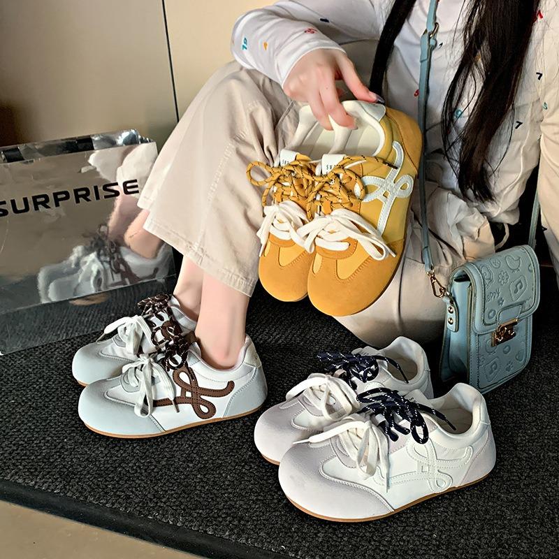 Inner height increase versatile large toe toe lace casual sports women's spring new women's shoes