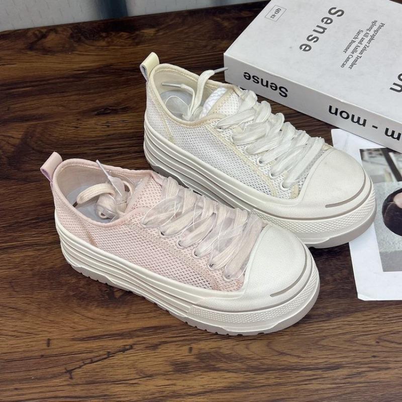 Modische atmungsaktive Mesh-Freizeitschuhe Sommer höhenvergrößernd bequem und elegant Board-Schuhe dicksohlige Schuhe