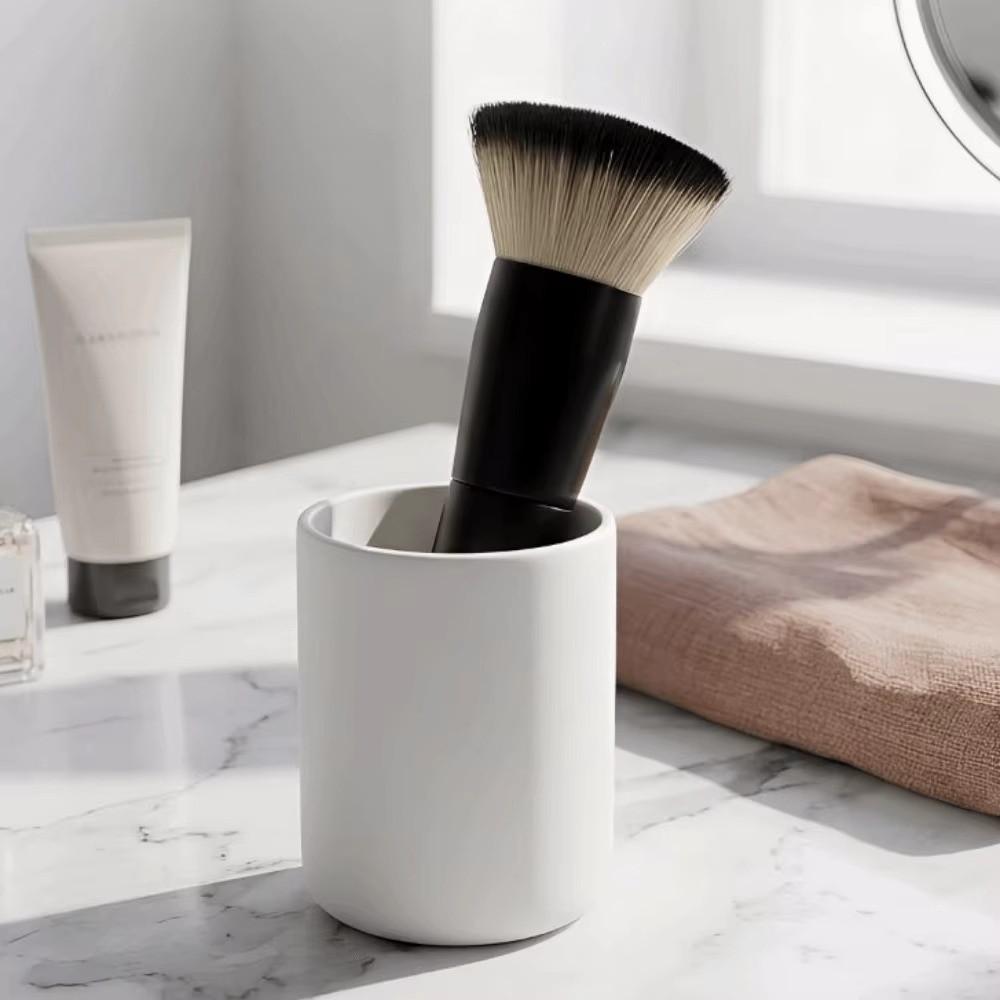 Soft Fiber Foundation Brush Fluffy Bristles Face Contouring Brush  for Blush Application