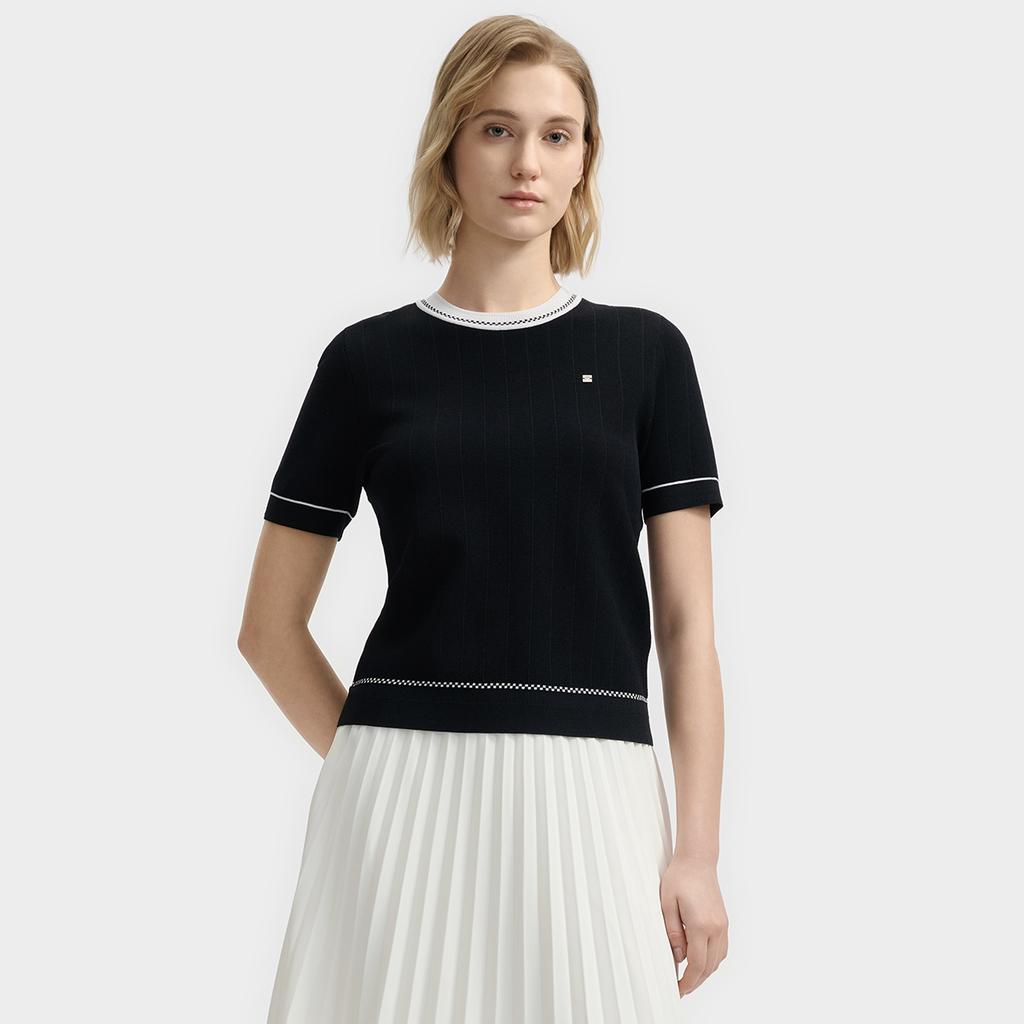 Fila Lifestyle White Series Color Block Fitted Crew Neck Comfortable Versatile Short Sleeve T-Shirt Women Tops Legendary-Blue F11W523401F-NV