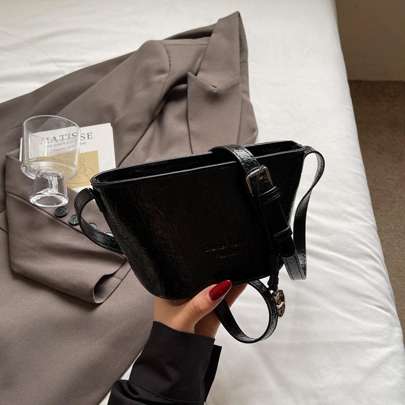 Today's Popular Small Bags for Women's Summer New Simple and Versatile Shoulder Messenger Bags Casual Bucket Bags