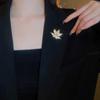 Rhinestones Maple Brooch Vintage Maple Leaf Crystal Pendant Woman's Brooch Pin Corsage Accessories Gift