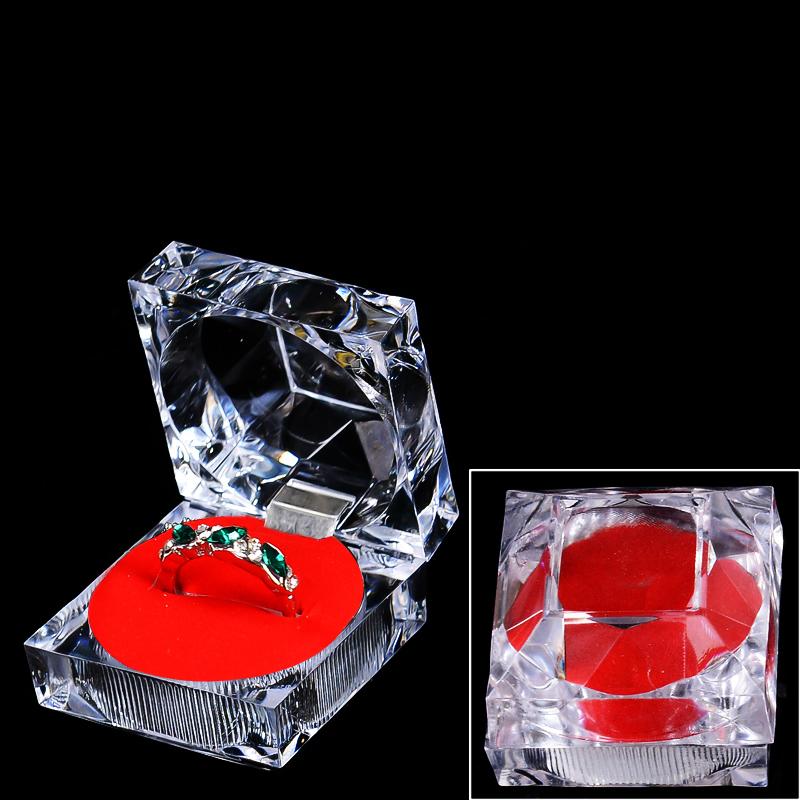 

Acrylic Transparent Crystal Ring Box Holder Jewelry Packaging Gifts Case For Proposal Wedding Ring Display Storage Organizer 4.5x4.5x4.5cm червоний
