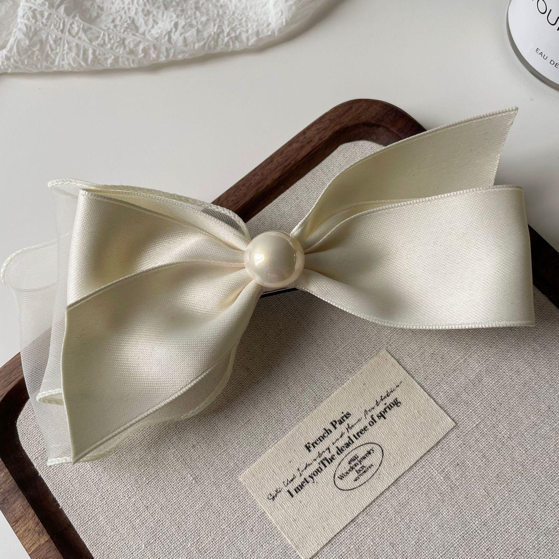 

Корейская черная атласная заколка-уточка с бантом и жемчугом - Элегантная маленькая заколка для боковой челки белый/кремовый