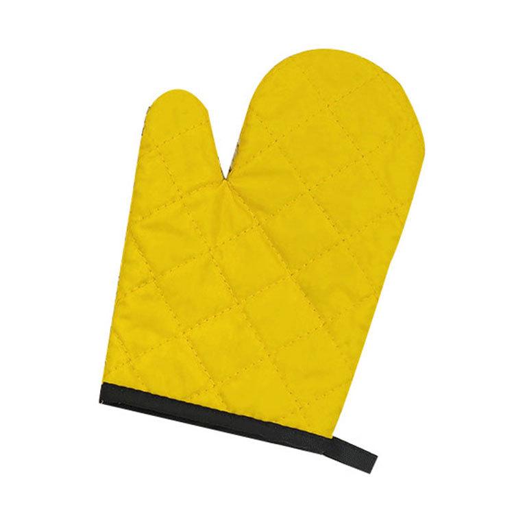 Polyester Heat-Insulating Oven Gloves - Essential for Barbecue & Household Use
