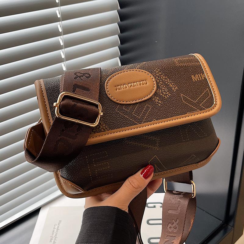 Premium Sense Tasche Damen 2025 neu Nischendesign Breitband Umhängetasche Sommer vielseitige Brusttasche kleine quadratische Tasche