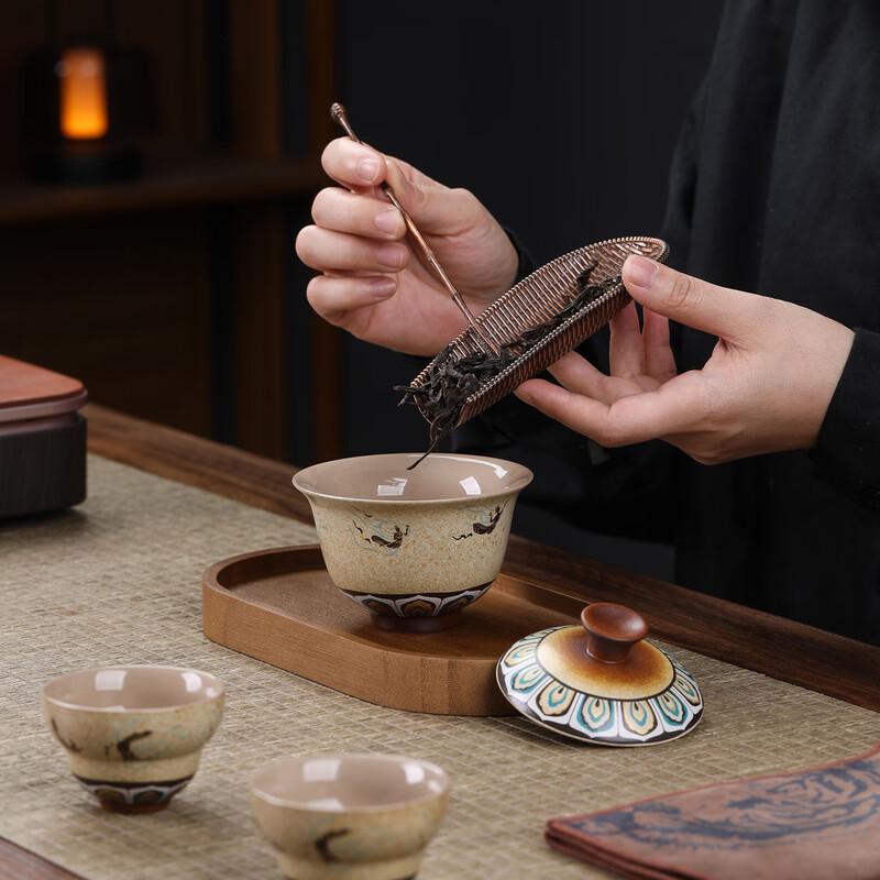 Chinese Ceramic Dunhuang Gaiwan Tea Set (4-Piece Gift Set)