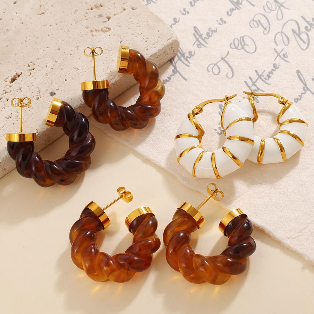 European and American amber twist resin earrings women's stainless steel retro U-shaped high-end design earrings